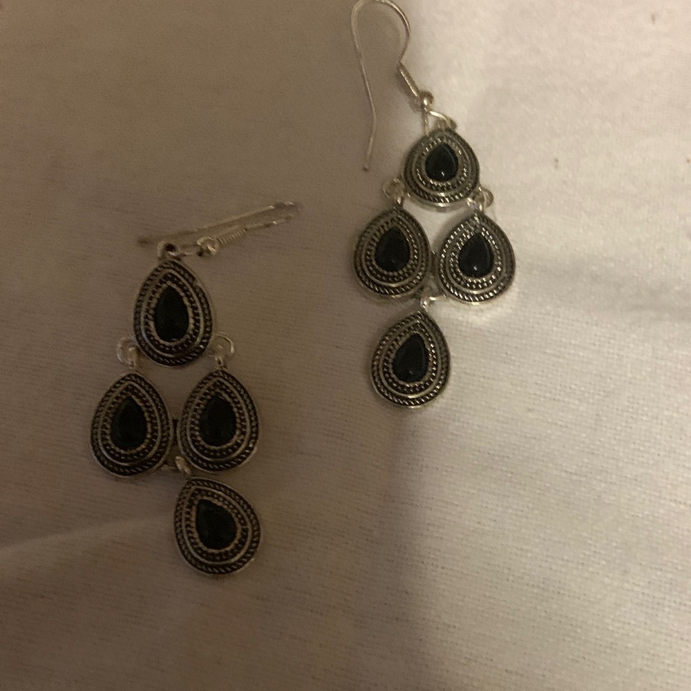 Elegant Black and Silver Teardrop Earrings